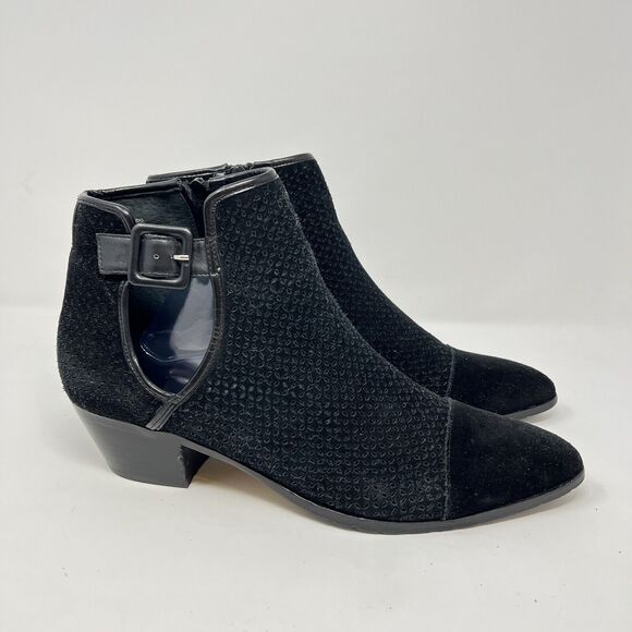 Donald J. Pliner Dario Black Laser cut Pointed Toe Bootie Size 11M - Picture 1 of 12